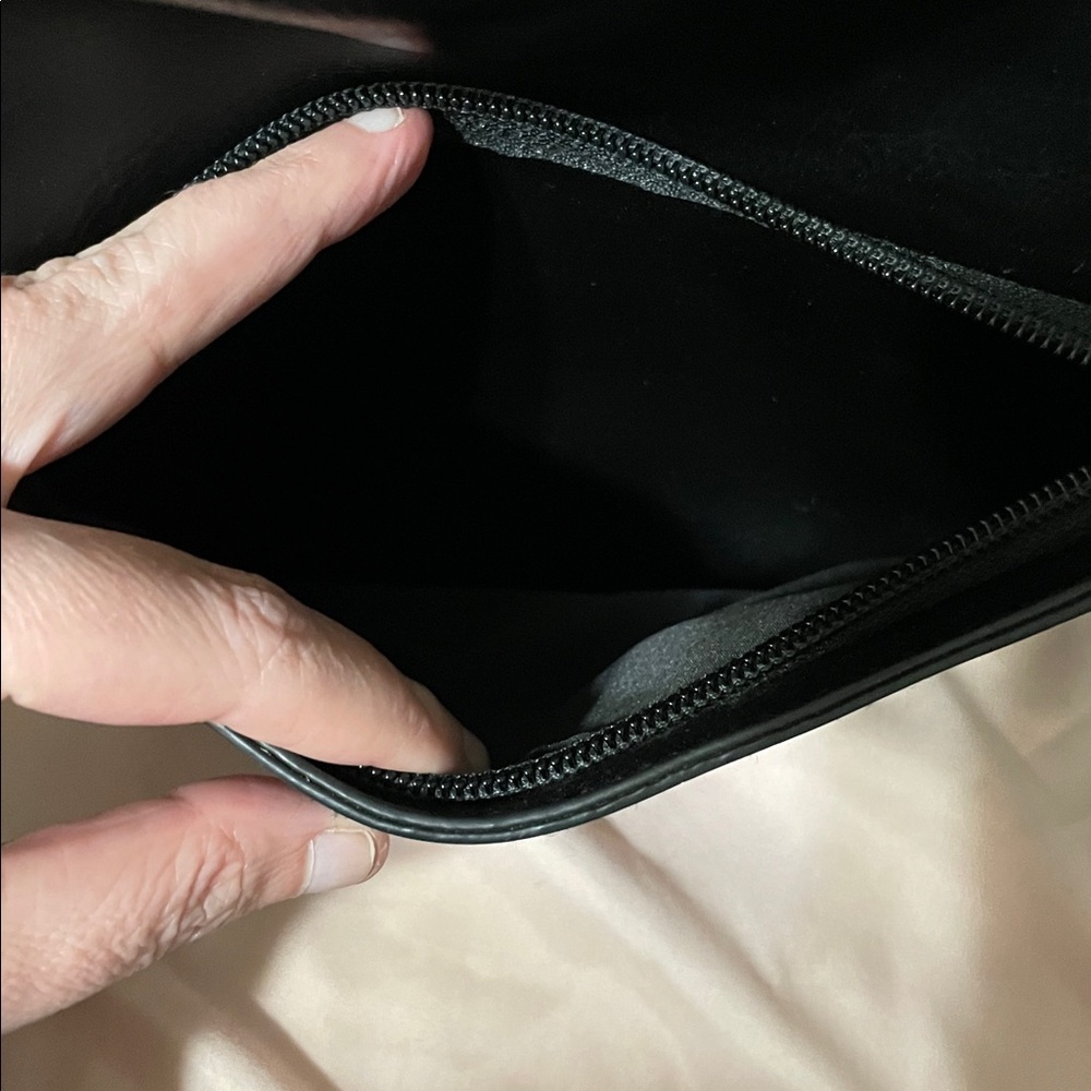 Reaction Kenneth Cole NWOT Black Vegan Leather Pebble Backpack Purse - Picture 7 of 10